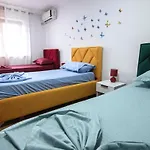 Apartment Urban Oasis Center