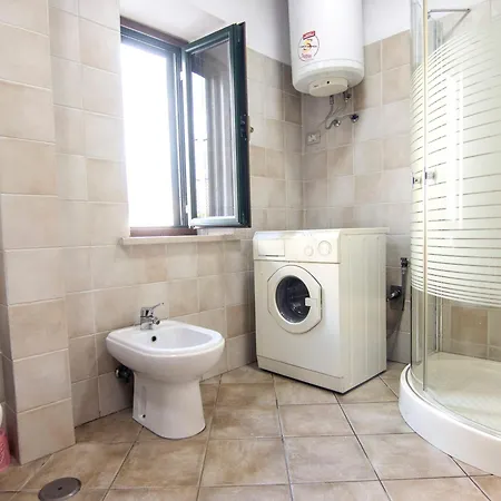 Urban Oasis Center * Tiran